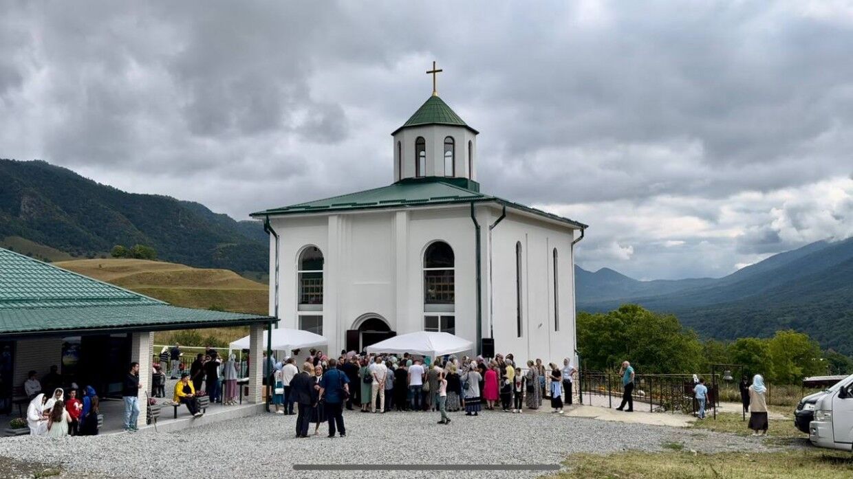 храм